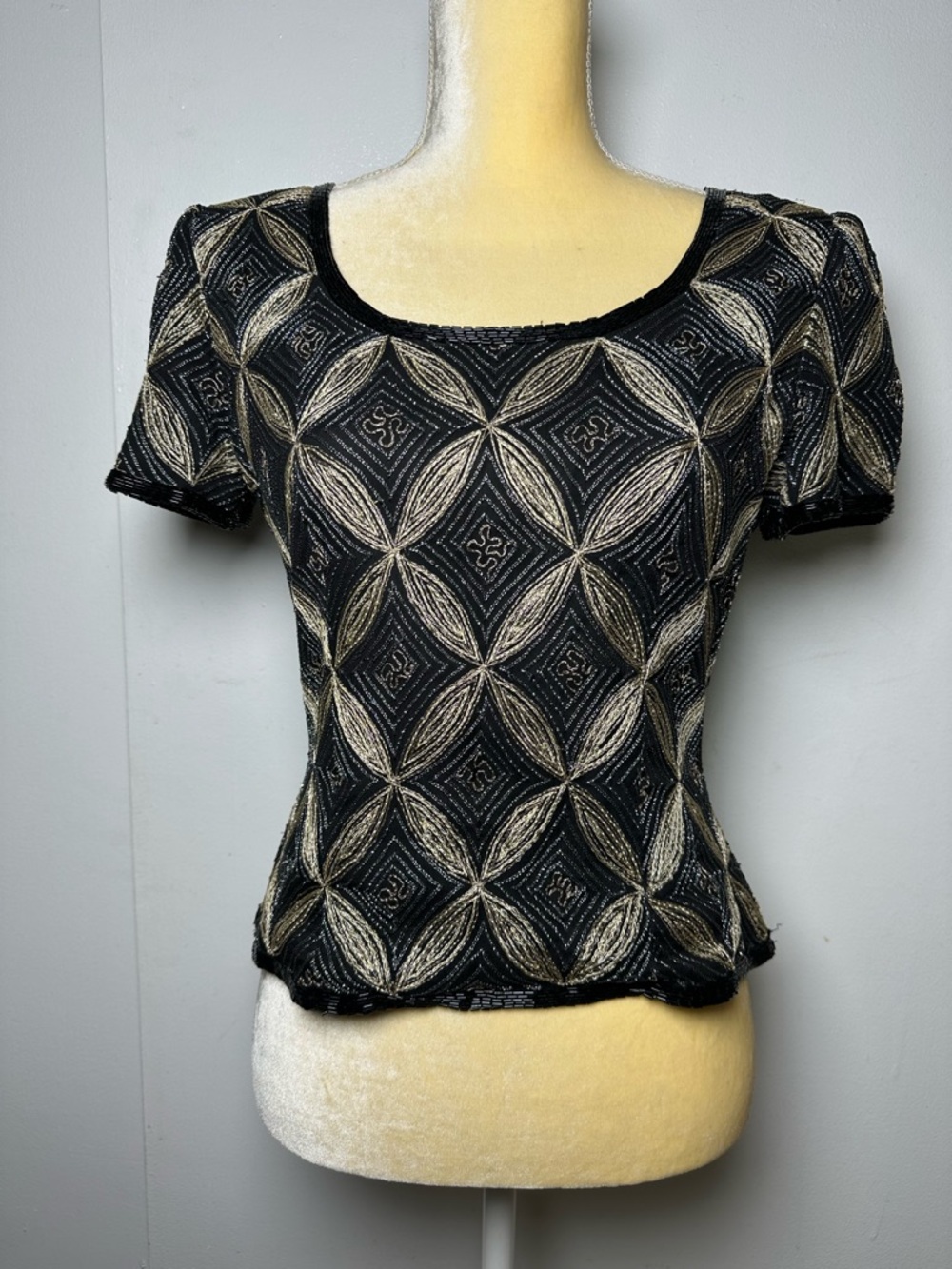 Papell Boutique Black Evening Embroidered Top with Gold Detailing Sz S